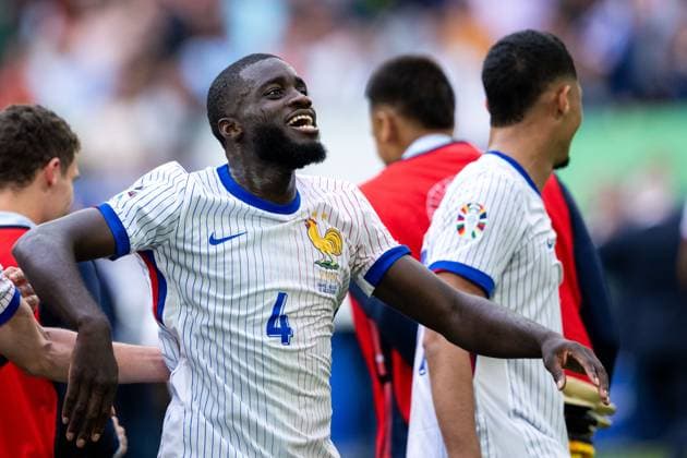 Dayot Upamecano (Frankreich, 04) jubelT ueber den Sieg, GER, France (FRA) vs Belgium (BEL), Fussball Europameisterschaft, UEFA EURO, EM, Europameisterschaft,Fussball 2024, Round of 16, 01.07.2024 GER, France (FRA) vs Belgium (BEL), Fussball Europameisterschaft, UEFA EURO 2024, Round of 16, 01.07.2024 Duesseldorf Copyright: xEibner-Pressefoto Memmlerx EP_MMR