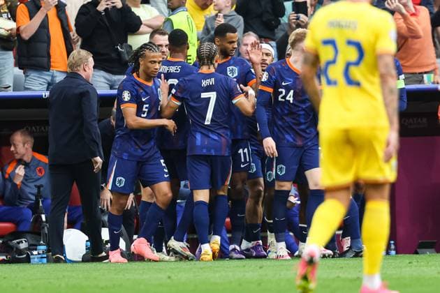 Tor fuer die Niederlande 1:0 durch Cody Gakpo (Niederlande, 11) jubel im Team GER, Rumaenien (ROM) vs. Niederlande (NED), Fussball Europameisterschaft, UEFA EURO, EM, Europameisterschaft,Fussball 2024, Achtelfinale, 02.07.2024 GER, Rumaenien (ROM) vs. Niederlande (NED), Fussball Europameisterschaft, UEFA EURO 2024, Achtelfinale, 02.07.2024 Muenchen Copyright: xEibner-Pressefoto RogerxBuerkex EP