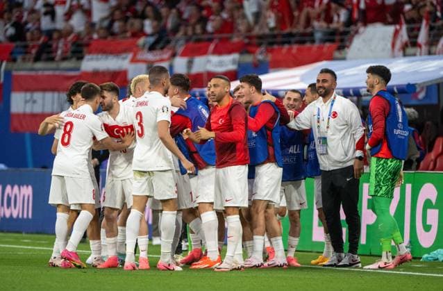 Fussball, Herren, Saison 2023 24, UEFA EURO, EM, Europameisterschaft,Fussball EM 2024, Achtelfinale in Leipzig, Österreich - Türkei, türkischer Jubel nach Tor zum 0:1 durch Merih Demiral (Türkei), 02.07. 2024, Copyright: xMatthiasxKochx