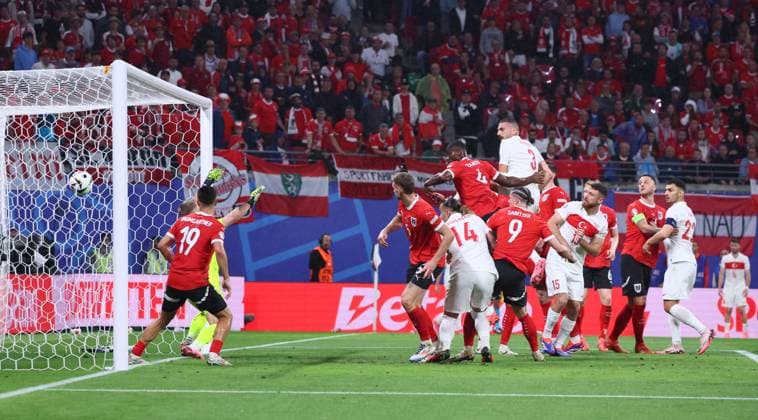 Oesterreich - Tuerkei UEFA EURO, EM, Europameisterschaft,Fussball 2024 Leipzig, 02.07.2024, Leipzig Stadium, Fußball, UEFA EURO 2024 Germany , Achtelfinale , Österreich AUT vs. Türkei TUR , Tor für Türkei zum 0:2. Im Bild: Torschütze Merih Demiral (3, TUR) mit seinem zweiten Treffer , Nur für journalistische Zwecke. Only for editorial use! , UEFA Êregulations prohibit any use of photographs as image sequences and or quasi-video. ,
