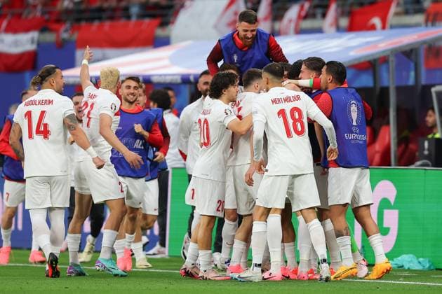 Oesterreich - Tuerkei UEFA EURO, EM, Europameisterschaft,Fussball 2024 Leipzig, 02.07.2024, Leipzig Stadium, UEFA EURO 2024 Germany , Achtelfinale, Österreich - Türkei , Im Bild: Tor für die Türkei, Torjubel nach dem 0:1, Torschütze Merih Demiral (3, TUR) ,