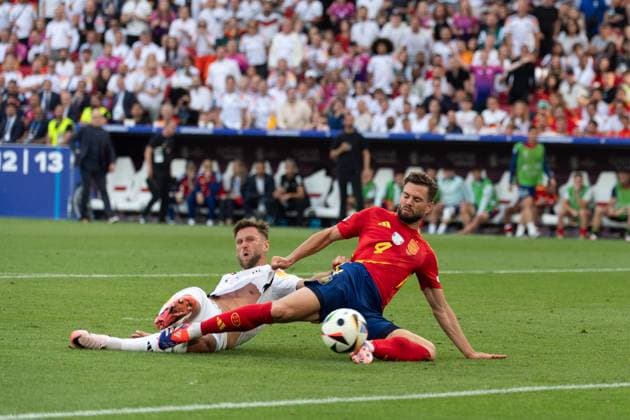 v.li. Niclas Fuellkrug (Deutschland 09), Nacho (Spanien, 04), Torchance, Torschuss, GER, Spanien (ESP) vs. Deutschland (GER), Fussball Europameisterschaft, UEFA EURO, EM, Europameisterschaft,Fussball 2024, Viertelfinale, 05.07.24, GER, Spanien (ESP) vs. Deutschland (GER), Fussball Europameisterschaft, UEFA EURO 2024, Viertelfinale, 05.07.24 Stuttgart Copyright: xEibner-Pressefoto WolfgangxFrankx EP_WFK