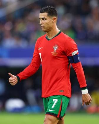 Cristiano Ronaldo of Portugal gives a thumbs up Portugal v France, UEFA European Championship, EM, Europameisterschaft 2024, Quarter Final, Football, Volksparkstadion, Hamburg, Germany, 05 Jul 2024 EDITORIAL USE ONLY No use with unauthorised audio, video, data, fixture lists, club league logos or live services. Online in-match use limited to 120 images, no video emulation. No use in betting, games or single club league player publications. Copyright: xKieranxMcManus Shutterstockx 14571382an