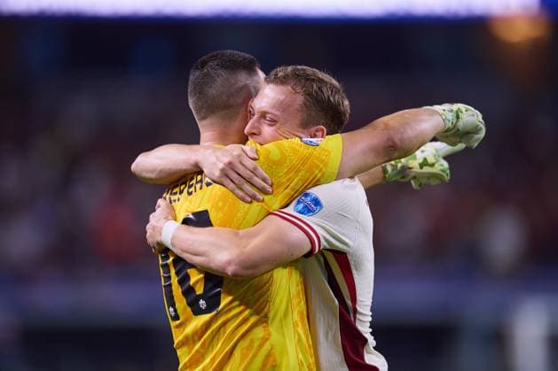 RECORD DATE NOT STATED Copa America USA 2024 Venezuela vs Canada - Quarter-final Maxime Crepeau and Alistair Johnston of Canada during the CONMEBOL Copa America 2024 Quarter-final match between Venezuela and Canada, at AT-T Stadium, on July 05, 2024 in Arlington, Texas, United States.r-final match between Venezuela and Canada, at AT-T Stadium, on July 05, 2024 in Arlington, Texas, United States. ARLINGTON TEXAS UNITED STATES Copyright: xJosexLuisxMelgarejox 20240705222020_CA_QF_2024_VEN_CAN_CREPEAU324