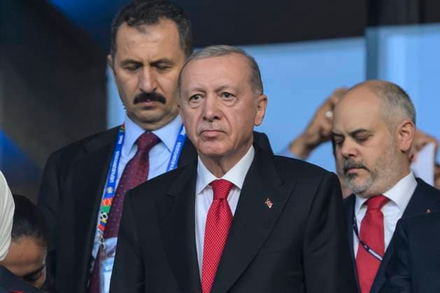 GER, Berlin, Fussball, EM Viertelfinale, Niederlande vs Tuerkei, Fussball-Europameisterschaft 2024, UEFA EURO, EM, Europameisterschaft,Fussball 2024, SP, Olympia - Stadion Berlin, der tuerkische Praesident Recep Tayyip Erdogan, Tuerkische Fans vor dem Spiel, 06.07.2024, Copyright: HMBxMedia UwexKoch