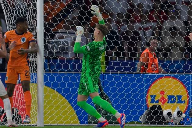 GER, Berlin, Fussball, EM Viertelfinale, Niederlande vs Tuerkei, Fussball-Europameisterschaft 2024, UEFA EURO, EM, Europameisterschaft,Fussball 2024, SP, Olympia - Stadion Berlin, Tor zum 0:1, durch Samet Akaydin (Tuerkei, 04), Tor, Treffer, Jubel, Torjubel, Freude, Begeisterung, feiert, 06.07.2024, Copyright: HMBxMedia UwexKoch