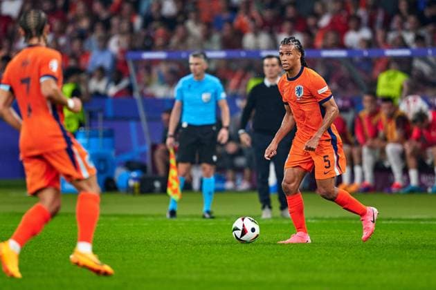 Nathan Ake (Niederlande, 05), GER, UEFA EURO, EM, Europameisterschaft,Fussball 2024, Fussball Herren, UEFA EM 2024, Viertelfinale, Quarter-finals, Niederlande vs. Tuerkei, Netherlands vs. Tuerkiye, 06.07.2024. GER, UEFA Euro 2024, Fussball Herren, UEFA EM 2024, Viertelfinale, Quarter-finals, Niederlande vs. Tuerkei, Netherlands vs. Tuerkiye, 06.07.2024. Berlin Copyright: xEibner-Pressefotox xClaudiusxRauchx EP_CRH