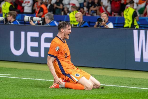 Fussball, Herren, Saison 2023 24, UEFA EURO, EM, Europameisterschaft,Fussball EM 2024, Viertelfinale in Berlin, Niederlande - Türkei, Wout Weghorst (Niederlande), Jubel nach Abpfiff, 06.07. 2024, Copyright: xSebastianxRäppold MatthiasxKochx