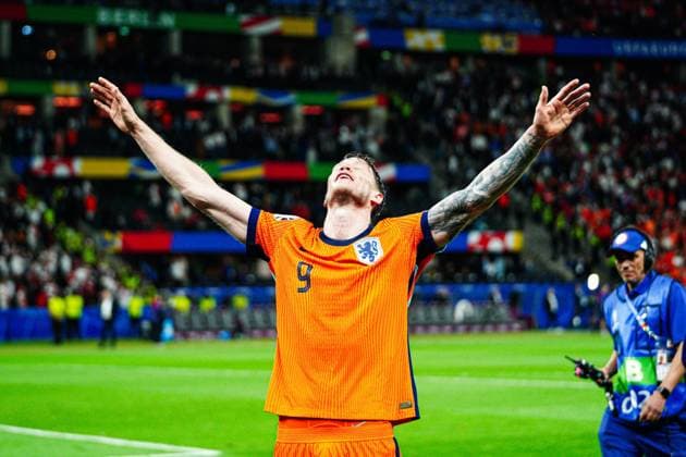 Wout Weghörst (Niederlande, 09) jubelt Jubel nach Sieg Spielende GER, Niederlande vs. Tuerkei, Fussball Europameisterschaft, UEFA EURO, EM, Europameisterschaft,Fussball 2024, Viertelfinale, 06.07.2024 GER, Niederlande vs. Tuerkei, Fussball Europameisterschaft, UEFA Euro 2024, Viertelfinale, 06.07.2024 Berlin Copyright: xEibner-Pressefoto MarcelxvonxFehrnx EP_MFN
