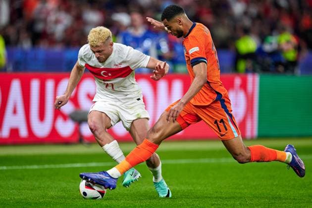 Baris Alper Yilmaz (Tuerkei, 21), Cody Gakpo (Niederlande, 11), GER, UEFA EURO, EM, Europameisterschaft,Fussball 2024, Fussball Herren, UEFA EM 2024, Viertelfinale, Quarter-finals, Niederlande vs. Tuerkei, Netherlands vs. Tuerkiye, 06.07.2024. GER, UEFA Euro 2024, Fussball Herren, UEFA EM 2024, Viertelfinale, Quarter-finals, Niederlande vs. Tuerkei, Netherlands vs. Tuerkiye, 06.07.2024. Berlin Copyright: xEibner-Pressefotox xClaudiusxRauchx EP_CRH