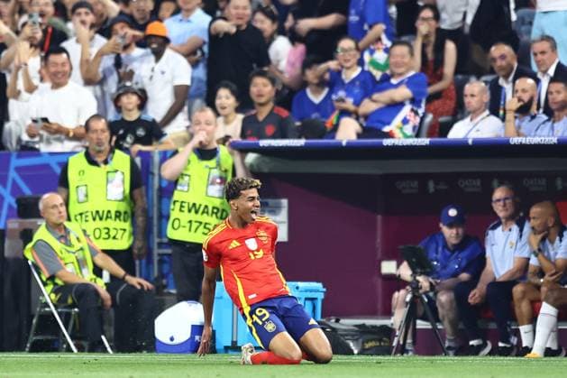 Lamine Yamal of Spain celebrates their goal to make it 1-1 Spain v France, UEFA European Championship, EM, Europameisterschaft 2024, Semi Final, Football, Munich Football Arena, Munich, Germany - 09 Jul 2024 EDITORIAL USE ONLY No use with unauthorised audio, video, data, fixture lists, club league logos or live services. Online in-match use limited to 120 images, no video emulation. No use in betting, games or single club league player publications. Copyright: xMichaelxZemanek Shutterstockx 14576887bf