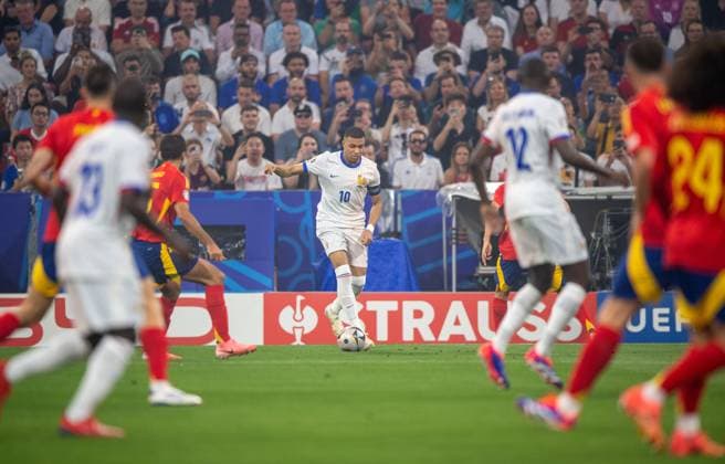 Fussball, Herren, Saison 2023 24, UEFA EURO, EM, Europameisterschaft,Fussball EM 2024, Halbfinale in München, Spanien - Frankreich, Kylian Mbappe (M., Frankreich), 09.07. 2024, Copyright: xSebastianxRäppold MatthiasxKochx