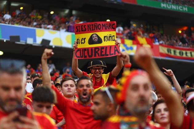 EURO 2024, Die Highlights Fans of Marc Cucurella of Spain Spain v France, UEFA European Championship, EM, Europameisterschaft 2024, Semi Final, Football, Munich Football Arena, Munich, Germany - 09 Jul 2024 EDITORIAL USE ONLY No use with unauthorised audio, video, data, fixture lists, club league logos or live services. Online in-match use limited to 120 images, no video emulation. No use in betting, games or single club league player publications. Copyright: xMichaelxZemanek Shutterstockx 14576887fi