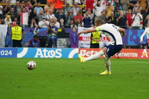 Nationalmannschaft, Fussball, UEFA Euro2024, EM 2024,Halbfinale,Semifinal, Dortmund, Niederlande-England Harry Kane, England, verwandelt Foulelfmeter, Foto Chai von der Laage UEFA regulations prohibit any use of photographs as image sequences and or quasi-video.