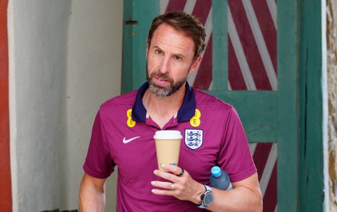 Gareth Southgate manager of England arrives for press conference, PK, Pressekonferenz England Press Conference, UEFA European Championship, EM, Europameisterschaft 2024, Final, Football, Spa & Golf Resort Weimarer Land, Blankenhain, Germany, 12 Jul 2024 EDITORIAL USE ONLY No use with unauthorised audio, video, data, fixture lists, club league logos or live services. Online in-match use limited to 120 images, no video emulation. No use in betting, games or single club league player publications. Copyright: xDavexShopland Shutterstockx 14583689b