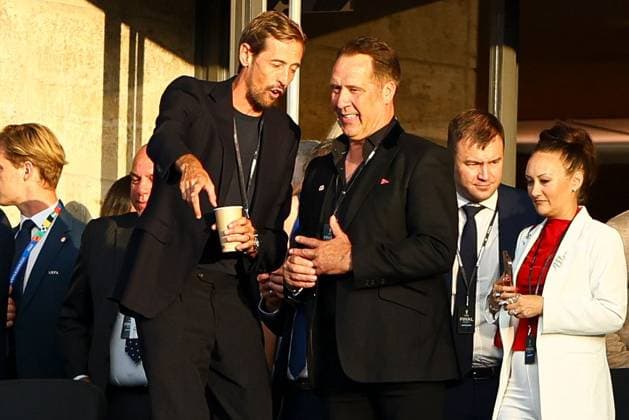 Peter Crouch (L) and David Seaman (R) in the stands Spain v England, UEFA European Championship, EM, Europameisterschaft 2024, Final, Football, Olympiastadion, Berlin, Germany, 14 Jul 2024 EDITORIAL USE ONLY No use with unauthorised audio, video, data, fixture lists, club league logos or live services. Online in-match use limited to 120 images, no video emulation. No use in betting, games or single club league player publications. Copyright: xKieranxMcManus Shutterstockx 14583341an