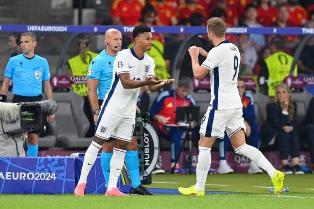 Sport Bilder des Tages Fussball, Herren, Saison 2023 24, UEFA EURO, EM, Europameisterschaft,Fussball EM 2024, Finale in Berlin, Spanien - England, v.l. Ollie Watkins (England) und Harry Kane (England) , 14.07. 2024, Copyright: xSebastianxRäppold MatthiasxKochx