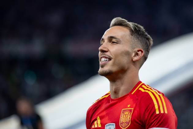 Alejandro Grimaldo (Spanien, 12) jubelt ueber den Sieg und Titel als Europameister, GER, Spain (ESP) vs England (ENG), Fussball Europameisterschaft, UEFA EURO, EM, Europameisterschaft,Fussball 2024, Final, 14.07.2024 GER, Spain (ESP) vs England (ENG), Fussball Europameisterschaft, UEFA EURO 2024, Final, 14.07.2024 Berlin Copyright: xEibner-Pressefoto Memmlerx EP_MMR