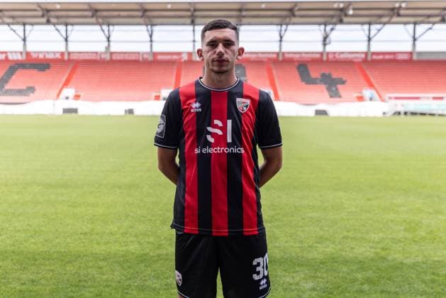 Ognjen Drakulic (30, FCI); FC Ingolstadt 04; 3.Liga, Porträttermin 2024 2025, ; FC Ingolstadt 04 Saison 2024 2025 photoshoot, Headshot, Porträt, Vorstellung, Präsentation, Pressetermin, Fußball, GER
