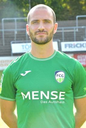 27.07.2024, GER, Fussball, Regionalliga West, Saison 2024 2025, Ohlendorfstadion im Heidewald, Gütersloh FC Gütersloh Fototermin 2024 2025 Dimitrios Touratzidis (FC Gütersloh), Aktion, Einzelbild, Hoch, Portrait
