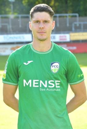 27.07.2024, GER, Fussball, Regionalliga West, Saison 2024 2025, Ohlendorfstadion im Heidewald, Gütersloh FC Gütersloh Fototermin 2024 2025 Ilias Illig (FC Gütersloh), Aktion, Einzelbild, Hoch, Portrait