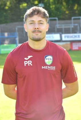 27.07.2024, GER, Fussball, Regionalliga West, Saison 2024 2025, Ohlendorfstadion im Heidewald, Gütersloh FC Gütersloh Fototermin 2024 2025 Patrick Richter (Torwart-Trainer FC Gütersloh), Aktion, Einzelbild, Hoch, Portrait, Co-Trainer, Assistenztrainer
