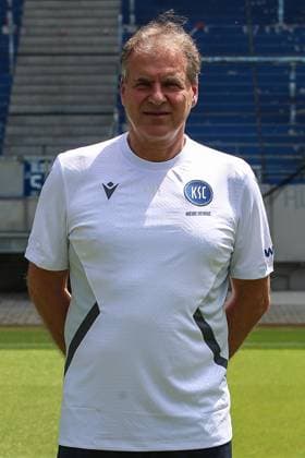 Dr. Marcus Schweizer; Karlsruher SC Vereinsarzt GER, Karlsruher SC, Fussball, 2. Bundesliga, Portraetermin 2024 2025, 18.07.2024 GER, Karlsruher SC, Fussball, 2. Bundesliga, Portraetermin 2024 2025, 18.07.2024 Karlsruhe Copyright: xEibner-Pressefoto JanxPrihodax EP_JPA