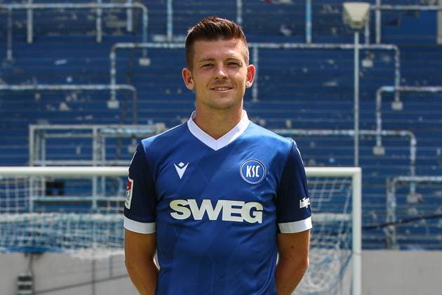 Marvin Wanitzek; Karlsruher SC 10 GER, Karlsruher SC, Fussball, 2. Bundesliga, Portraetermin 2024 2025, 18.07.2024 GER, Karlsruher SC, Fussball, 2. Bundesliga, Portraetermin 2024 2025, 18.07.2024 Karlsruhe Copyright: xEibner-Pressefoto JanxPrihodax EP_JPA