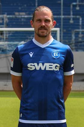 Sebastian Jung; Karlsruher SC 02 GER, Karlsruher SC, Fussball, 2. Bundesliga, Portraetermin 2024 2025, 18.07.2024 GER, Karlsruher SC, Fussball, 2. Bundesliga, Portraetermin 2024 2025, 18.07.2024 Karlsruhe Copyright: xEibner-Pressefoto JanxPrihodax EP_JPA