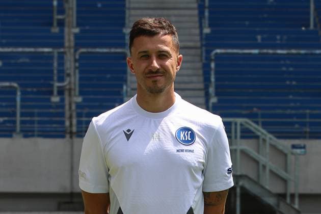 Sirus Motekallemi; Karlsruher SC Co-Trainer GER, Karlsruher SC, Fussball, 2. Bundesliga, Portraetermin 2024 2025, 18.07.2024 GER, Karlsruher SC, Fussball, 2. Bundesliga, Portraetermin 2024 2025, 18.07.2024 Karlsruhe Copyright: xEibner-Pressefoto JanxPrihodax EP_JPA