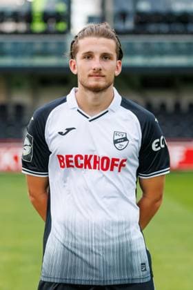Julian Stark; SC Verl; 3.Liga, Porträttermin 2024 2025 GER, Portraettermin SC Verl, Fussball, 3. Liga, Spielzeit 2024 2025, 21.07.2024 DFL Regulations prohibit any use of photographers as image sequences and or quasi-video. GER, Portraettermin SC Verl, Fussball, 3. Liga, Spielzeit 2024 2025, 21.07.2024 Verl Copyright: xJanxStrohdiekx JSK