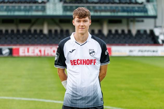 Marco Mannhardt; SC Verl; 3.Liga, Porträttermin 2024 2025 GER, Portraettermin SC Verl, Fussball, 3. Liga, Spielzeit 2024 2025, 21.07.2024 DFL Regulations prohibit any use of photographers as image sequences and or quasi-video. GER, Portraettermin SC Verl, Fussball, 3. Liga, Spielzeit 2024 2025, 21.07.2024 Verl Copyright: xJanxStrohdiekx JSK