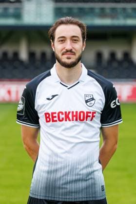 Marcel Benger; SC Verl; 3.Liga, Porträttermin 2024 2025 GER, Portraettermin SC Verl, Fussball, 3. Liga, Spielzeit 2024 2025, 21.07.2024 DFL Regulations prohibit any use of photographers as image sequences and or quasi-video. GER, Portraettermin SC Verl, Fussball, 3. Liga, Spielzeit 2024 2025, 21.07.2024 Verl Copyright: xJanxStrohdiekx JSK