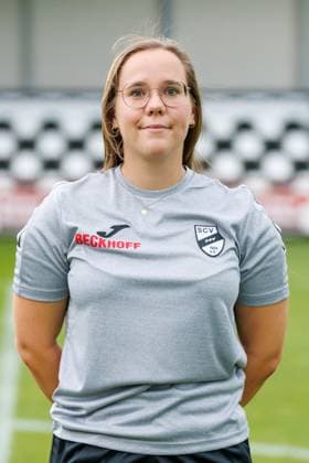Physiotherapeutin Mia Bittner; SC Verl; 3.Liga, Porträttermin 2024 2025 GER, Portraettermin SC Verl, Fussball, 3. Liga, Spielzeit 2024 2025, 21.07.2024 DFL Regulations prohibit any use of photographers as image sequences and or quasi-video. GER, Portraettermin SC Verl, Fussball, 3. Liga, Spielzeit 2024 2025, 21.07.2024 Verl Copyright: xEibner-Pressefotox xJanxStrohdiekx EP_JSK