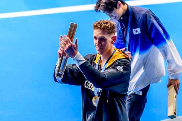 FRA, Olympische Sommerspiele Paris 2024, Schwimmen , Finale 400Meter Herren 27.07.2024, Bercy Arena, Paris, FRA, Olympische Sommerspiele Paris 2024, Schwimmen , Finale 400Meter Herren , im Bild MAERTENS Lukas (GER) gewinnt die Goldmedaille