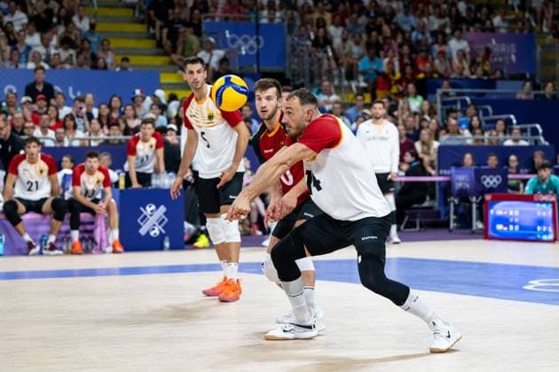 KARLITZEK Moritz (Deutschland, 14) am Ball, FRA, Olympische Spiele Paris 2024, Volleyball, Herren, Vereinigte Staaten von Amerika (USA) vs Deutschland (GER), Gruppenphase, Pool C, 30.07.2024 FRA, Olympische Spiele Paris 2024, Volleyball, Herren, Vereinigte Staaten von Amerika (USA) vs Deutschland (GER), Gruppenphase, Pool C, 30.07.2024 Paris Copyright: xEibner-Pressefoto Memmlerx EP_MMR