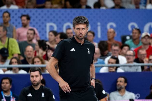 WINIARSKI Michal (Deutschland, Trainer), FRA, Olympische Spiele Paris 2024, Volleyball, Herren, Vereinigte Staaten von Amerika (USA) vs Deutschland (GER), Gruppenphase, Pool C, 30.07.2024 FRA, Olympische Spiele Paris 2024, Volleyball, Herren, Vereinigte Staaten von Amerika (USA) vs Deutschland (GER), Gruppenphase, Pool C, 30.07.2024 Paris Copyright: xEibner-Pressefoto Memmlerx EP_MMR