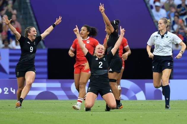 OLY24 RUGBY SEVENS, Jorja Miller of New Zealand (centre) reacts during the Women s Gold Medal Rugby Sevens match between New Zealand and Canada at the Stade de France, as part of the 2024 Paris Olympic Games, Olympische Spiele, Olympia, OS in Saint-Denis, France, Tuesday, July 30, 2024. ( NO ARCHIVING, EDITORIAL USE ONLY, NO USE IN BOOKS WITHOUT CONSENT SAINT-DENIS FRANCE Copyright: xIAINxMCGREGORx 20240731125893514166