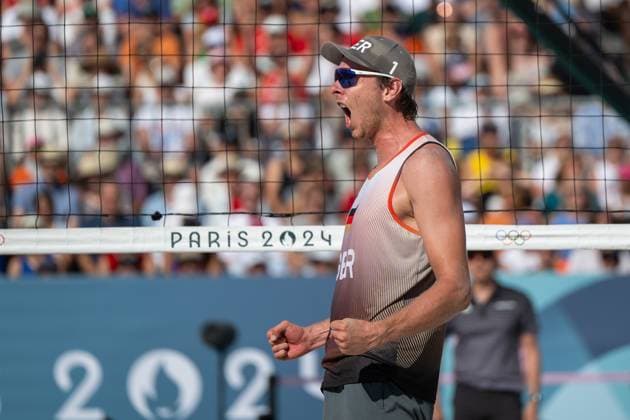 EHLERS Nils, WICKLER Clemens (Deutschland) vs BOERMANS Stefan, de GROOT Yorick (Niederlande), im Bild EHLERS Nils beim Jubel, FRA, Olympische Spiele Paris 2024, Beachvolleyball, Herren Viertelfinale, 06.08.2024 FRA, Olympische Spiele Paris 2024, Beachvolleyball, Herren Viertelfinale, 06.08.2024 Paris Copyright: xEibner-Pressefoto Memmlerx EP_MMR