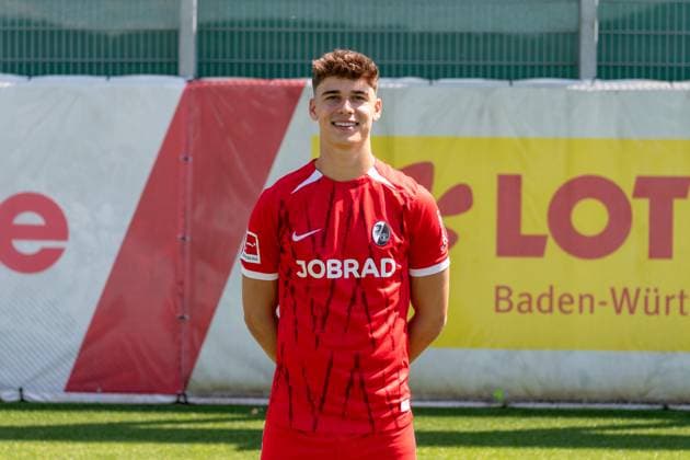 Noah Weisshaupt; SC Freiburg, 07; GER, SC Freiburg, 1.BL, Portraettermin 2024 2025, 08.08.2024, GER, SC Freiburg, 1.BL, Portraettermin 2024 2025, 08.08.2024 Freiburg Copyright: xEibner-Pressefoto WolfgangxFrankx EP_WFK