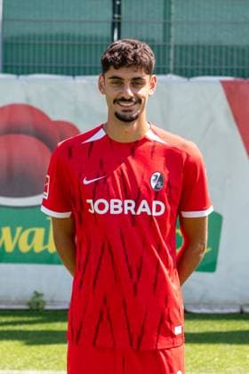 Eren Sami Dinkci; SC Freiburg, 18; GER, SC Freiburg, 1.BL, Portraettermin 2024 2025, 08.08.2024, GER, SC Freiburg, 1.BL, Portraettermin 2024 2025, 08.08.2024 Freiburg Copyright: xEibner-Pressefoto WolfgangxFrankx EP_WFK