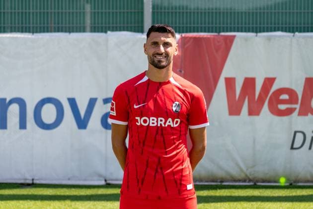 Vincenzo Grifo; SC Freiburg, 32, GER, SC Freiburg, 1.BL, Portraettermin 2024 2025, 08.08.2024, GER, SC Freiburg, 1.BL, Portraettermin 2024 2025, 08.08.2024 Freiburg Copyright: xEibner-Pressefoto WolfgangxFrankx EP_WFK