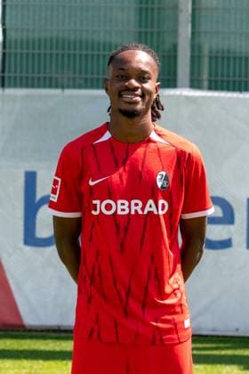 Jordy Makengo; SC Freiburg, 33; GER, SC Freiburg, 1.BL, Portraettermin 2024 2025, 08.08.2024, GER, SC Freiburg, 1.BL, Portraettermin 2024 2025, 08.08.2024 Freiburg Copyright: xEibner-Pressefoto WolfgangxFrankx EP_WFK