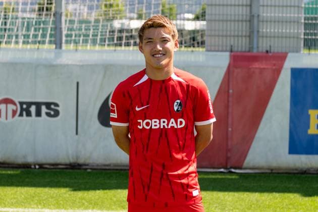 Ritsu Doan; SC Freiburg, 42; GER, SC Freiburg, 1.BL, Portraettermin 2024 2025, 08.08.2024, GER, SC Freiburg, 1.BL, Portraettermin 2024 2025, 08.08.2024 Freiburg Copyright: xEibner-Pressefoto WolfgangxFrankx EP_WFK