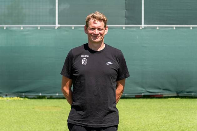 Torge Schwarz; SC Freiburg, Physiotherapeut; GER, SC Freiburg, 1.BL, Portraettermin 2024 2025, 08.08.2024, GER, SC Freiburg, 1.BL, Portraettermin 2024 2025, 08.08.2024 Freiburg Copyright: xEibner-Pressefoto WolfgangxFrankx EP_WFK