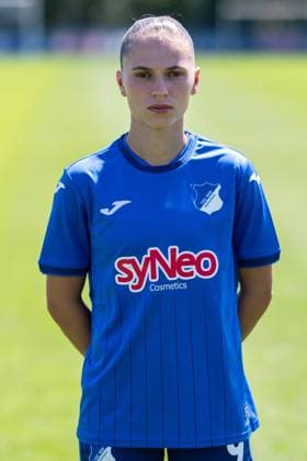 Jill Janssens (TSG, 9), Einzelbild, Einzelfoto, Aktion, Action, Porträt, Portrait, 29.07.2024, St.Leon-Rot (Deutschland), Fussball, Frauen, TSG 1899 Hoffenheim Porträttermin 2024 25