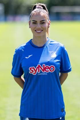 Ereleta Memeti (TSG, 7), Einzelbild, Einzelfoto, Aktion, Action, Porträt, Portrait, 29.07.2024, St.Leon-Rot (Deutschland), Fussball, Frauen, TSG 1899 Hoffenheim Porträttermin 2024 25