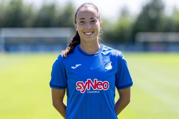 Marta Cazalla Garcia (TSG, 15), Einzelbild, Einzelfoto, Aktion, Action, Porträt, Portrait, 29.07.2024, St.Leon-Rot (Deutschland), Fussball, Frauen, TSG 1899 Hoffenheim Porträttermin 2024 25