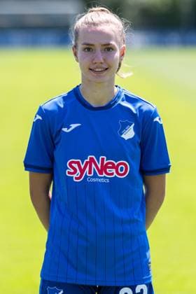 Sara Ritter (TSG, 22), Einzelbild, Einzelfoto, Aktion, Action, Porträt, Portrait, 29.07.2024, St.Leon-Rot (Deutschland), Fussball, Frauen, TSG 1899 Hoffenheim Porträttermin 2024 25