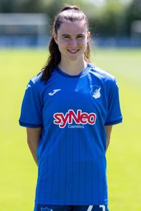 Chiara Hahn (TSG, 23), Einzelbild, Einzelfoto, Aktion, Action, Porträt, Portrait, 29.07.2024, St.Leon-Rot (Deutschland), Fussball, Frauen, TSG 1899 Hoffenheim Porträttermin 2024 25